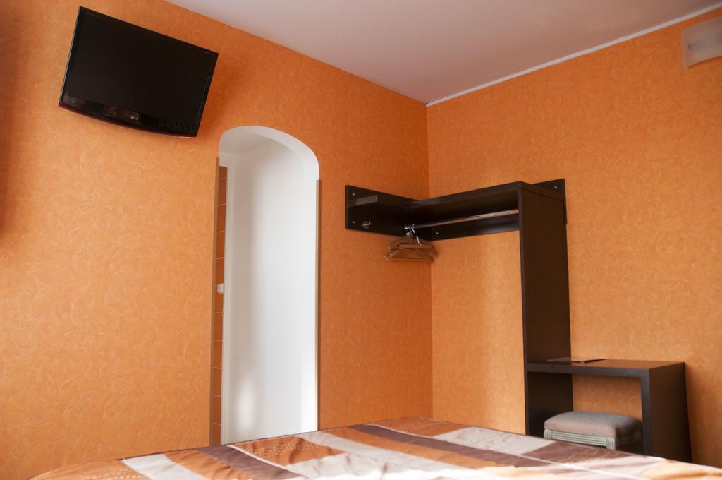 Hotel Les Rosiers La Rochelle  Eksteriør billede